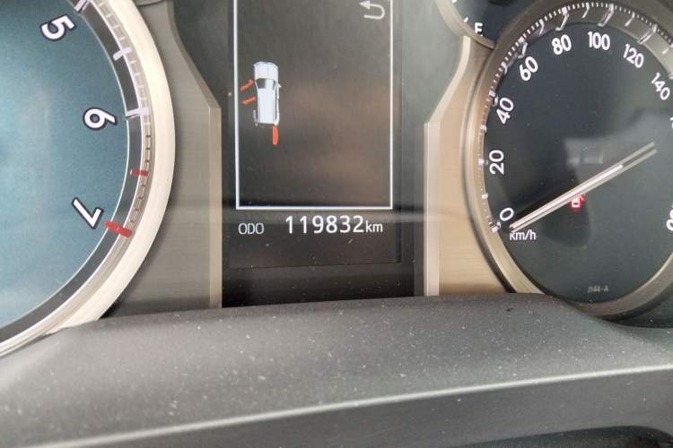 Used Toyota Prado 2018 3.5L Automatic TX-L with Rear-Mounted Spare Tire Odometer Close Up