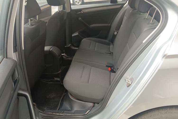 Used Volkswagen Bora 2017 1.6L Automatic Fashion Model
