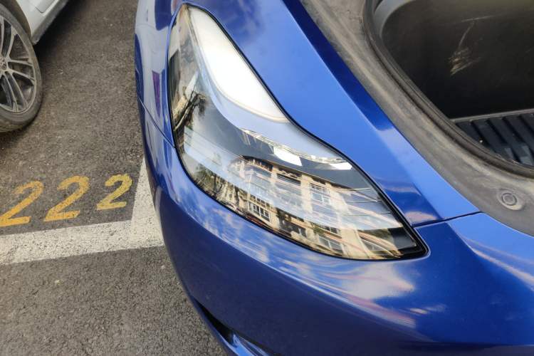 Used Tesla Model Y 2022 Revised Version Rear-Wheel Drive Right Front Headlight