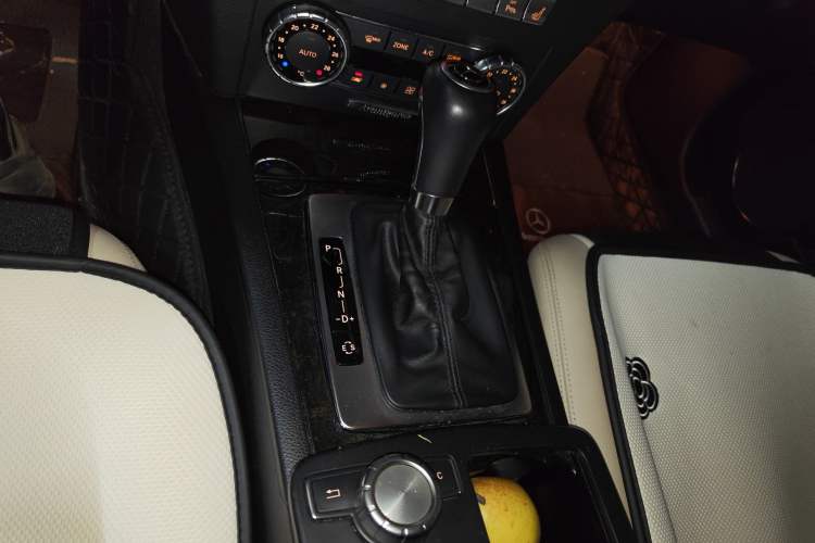 Used Mercedes-Benz C-Class 2011 C 200 CGI Fashion Model