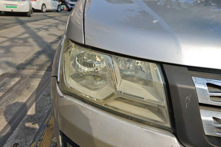 Used CHANGAN KAICHENG Shenqi F30 2018 1.5L Comfort Plus Long Wheelbase DAM15L Right Front Headlight