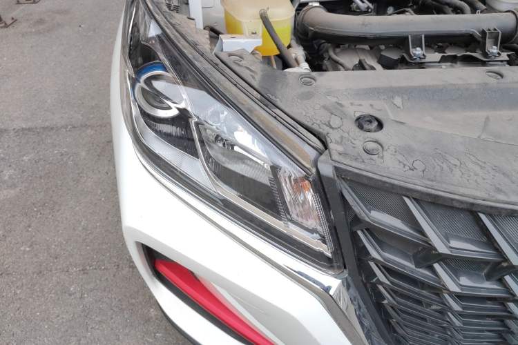 Used Dongfeng Fengon 500 2022 1.5L CVT Enjoyment Version Right Front Headlight