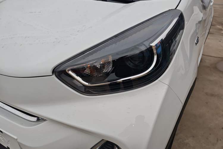 Used Chery Little Ant 2024 Revised Version Youth Edition 251 km True Love Edition 25.05 kWh Left Front Headlight