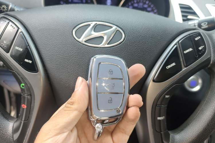 Used Hyundai Elantra (5th Generation / Langdong) 2016 1.6L Automatic Prestige Model Vehicle Key