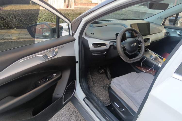 Used Geometry C 2021 C550 Cube Edition Driver Seat