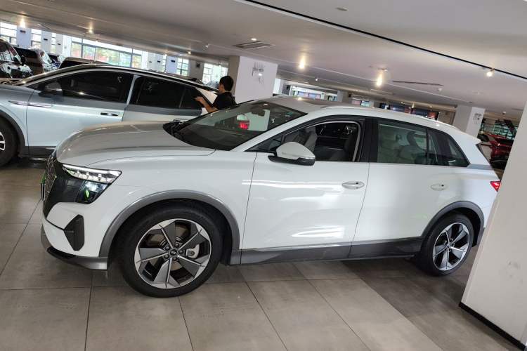 Used Audi Q5 e-tron 2022 40 e-tron Starry Edition Luxury Package
