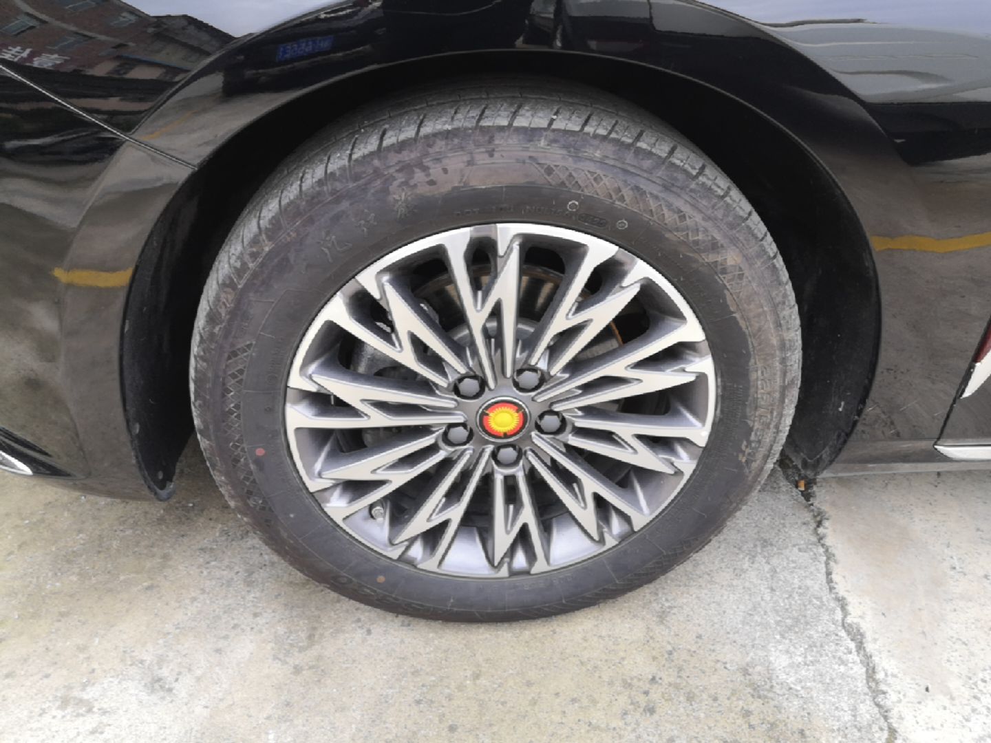 Hongqi H5 2024 2.0T Automatic Smart Connect Flagship Edition - Chinese Trim Xiang — снимка 10