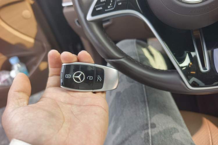 Used Mercedes-Benz E-Class 2022 Revised Version E 300 L Fashion Edition Vehicle Key