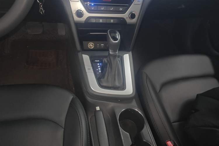 Used Hyundai Elantra (6th Generation / Lingdong) 2016 1.6L Automatic ZhiXuan – Elite Version