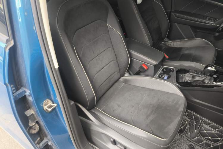 Used Volkswagen Tayron 2020 330TSI Two-Wheel Drive Luxury Connected Pro Edition
