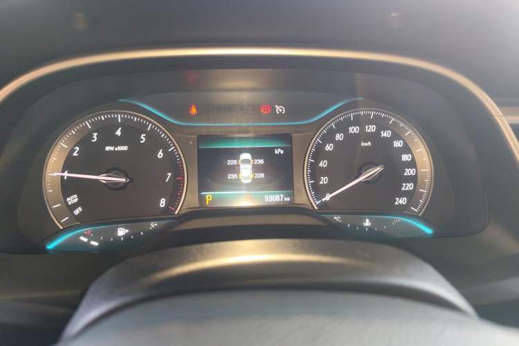 Used Buick GT 2018 15T Dual-Clutch Elite Model China V Standard Instrument Cluster