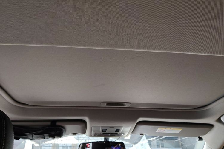 Used Toyota RAV4 2016 2.0L CVT Two-Wheel Drive Fashion Edition China V Standard Headliner