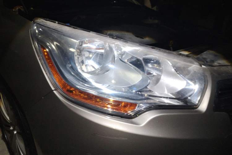 Used Citroen C4L 2015 1.8L Automatic Luxury Edition Right Front Headlight