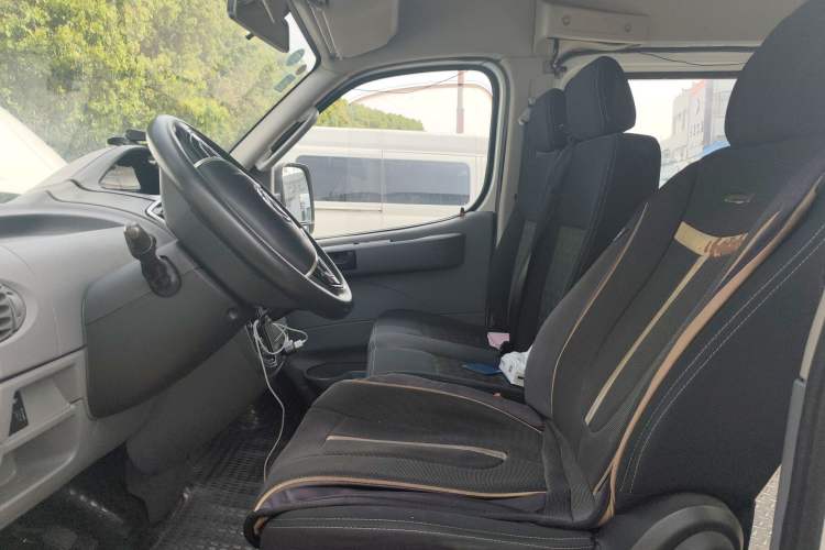 Used SAIC MAXUS Xintu V80  Left Front Seat