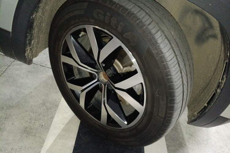 Used Volkswagen Teramont 2017 380TSI Four-Wheel Drive Luxury Edition Right Front Wheel Hub