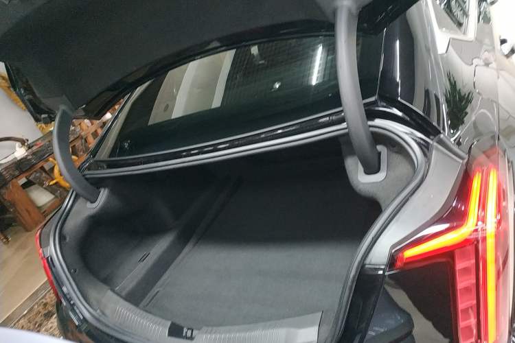 Used Cadillac CT5 2024 28T Luxury Pro Trim Trunk