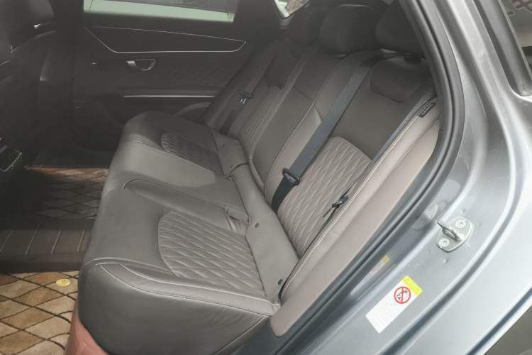 Used BYD Han 2023 DM-i Champion Edition 121KM Prestige Model
