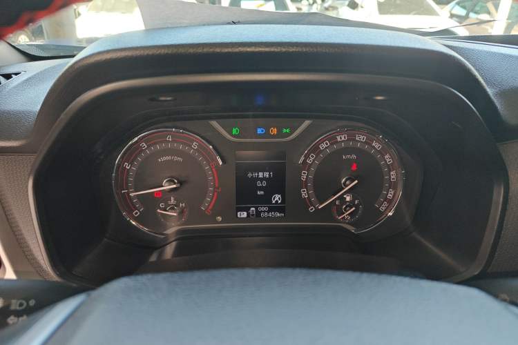 Used SAIC MAXUS T60 2017 2.0T Gasoline Automatic Two-Wheel Drive High-Ride Elite Standard Cabin
