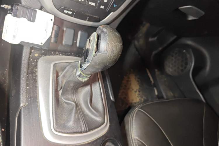 Used GAC Trumpchi GS5 2013 2.0L Manual Two-Wheel Drive Special Edition in Light Interior
