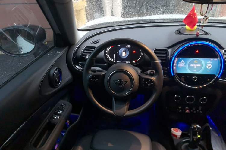 Used MINI Clubman 2023 Updated 1.5T COOPER Classic Edition Steering Wheel