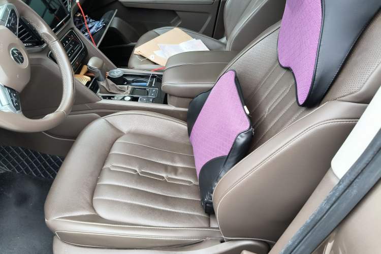 Used Volkswagen Viloran 2020 330TSI Luxury Edition Left Front Seat