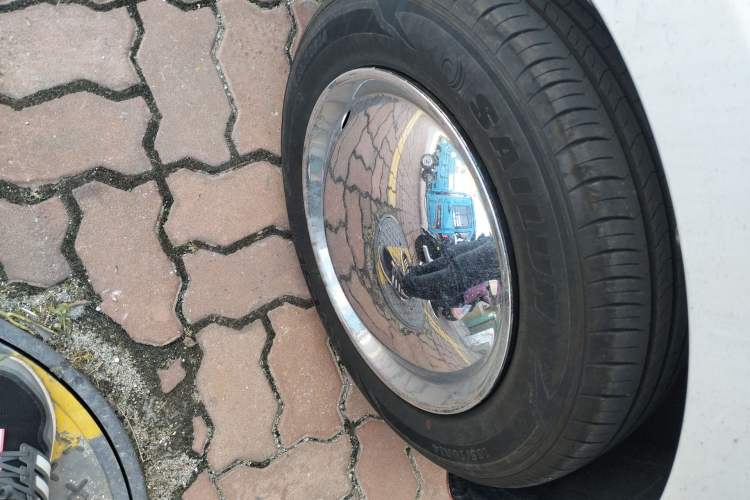 Used CHANGAN NEVO Lumin 2024 130km Qingyue Version Right Front Wheel Hub