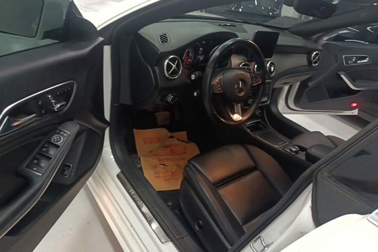 Used Mercedes-Benz CLA 2018 CLA 200 Style Edition Left Front Seat