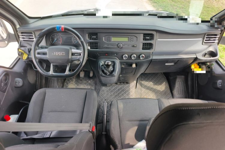 Used JMC Fushun 2023 2.0T Manual Long-Wheelbase High-Roof Passenger Version Business-Class 15-Seater (Non-Commercial)