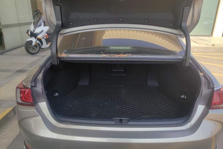 Used Lexus ES 2022 200 Luxury Edition
