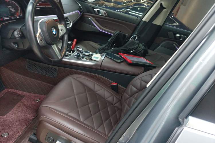 Used BMW X5 2022 Restyled xDrive 30Li Luxury Version M Sport Package
