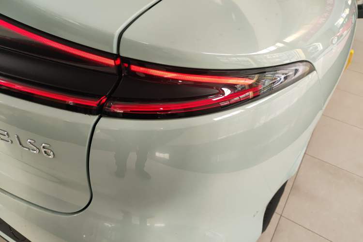 Used IM LS6 2023 Max Long-Range Version Exterior 3