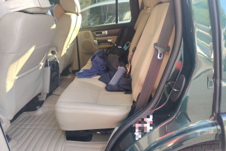 Used Land Rover Discovery 2011 3.0 SDV6 HSE Diesel Version Left Rear Seat