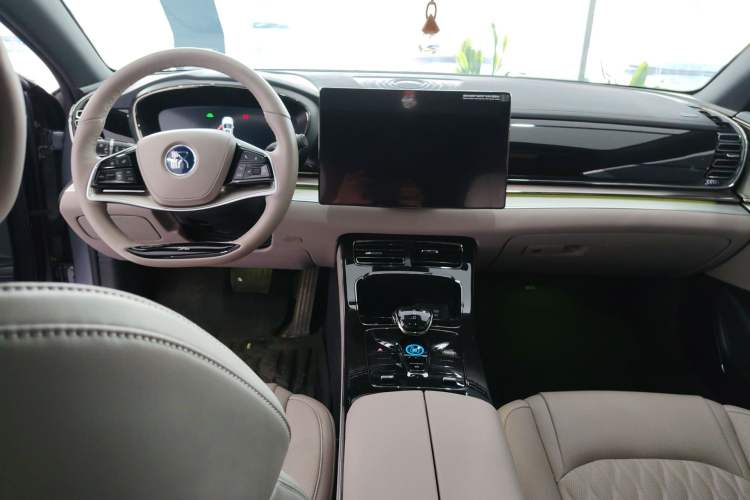 Used BYD Han 2025 EV 506KM Prestige Edition