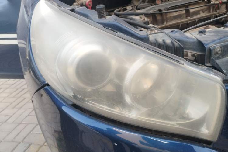 Used JAC Group Refine M2 2010 1.8L MT Comfort Model
