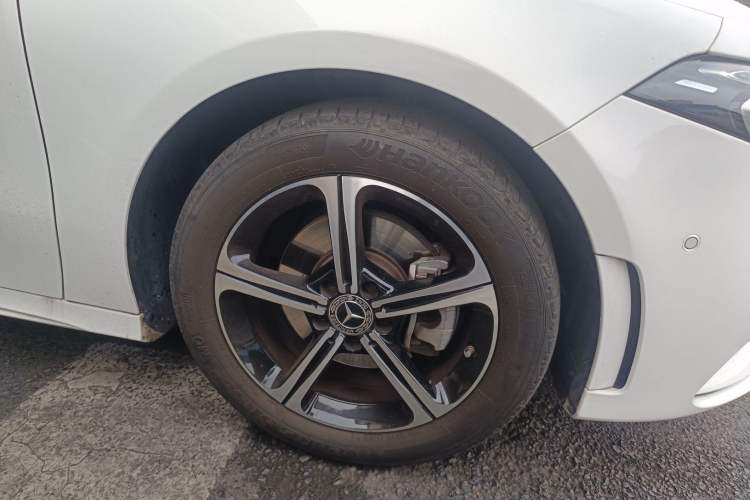 Used Mercedes-Benz A-Class 2022 Second Facelift A 200 L Sport Sedan Fashion Version