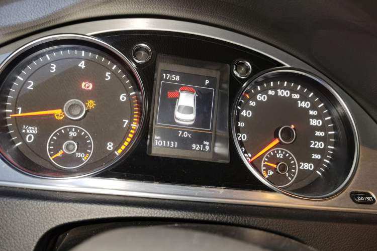 Used Volkswagen FAW-Volkswagen CC 2015 1.8TSI Luxury Model
