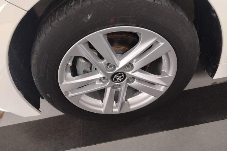 Used Toyota Levin 2022 Facelift TNGA 1.5L CVT Progressive Edition
