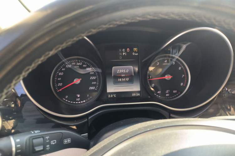 Used Mercedes-Benz V-Class 2016 V 260 Avantgarde Edition
