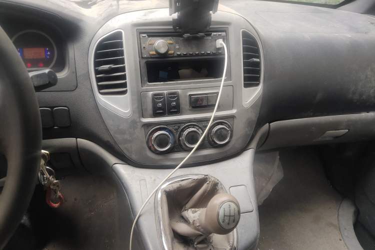 Used FORTHING Lingzhi 2014 M5 Q3 2.0L 7-seat Long-Wheelbase Comfort Version