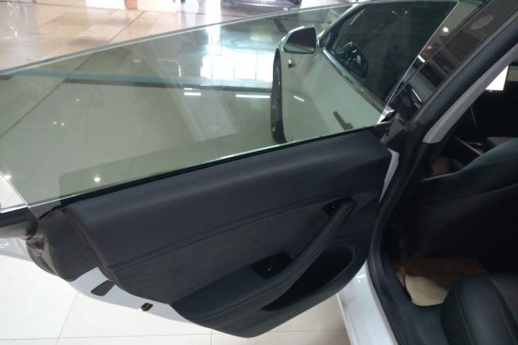 Used Tesla Model 3 2019 Standard Range Rear-Wheel Drive Upgraded Version (52 kWh)
