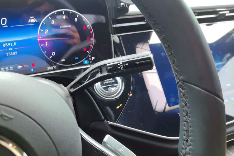 Used Mercedes-Benz E-Class 2024 E 300 L Luxury Model Gear Lever