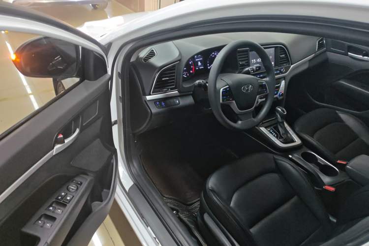 Used Hyundai Elantra (6th Generation / Lingdong) 2016 1.6L Automatic ZhiXuan – Elite Version Driver Seat