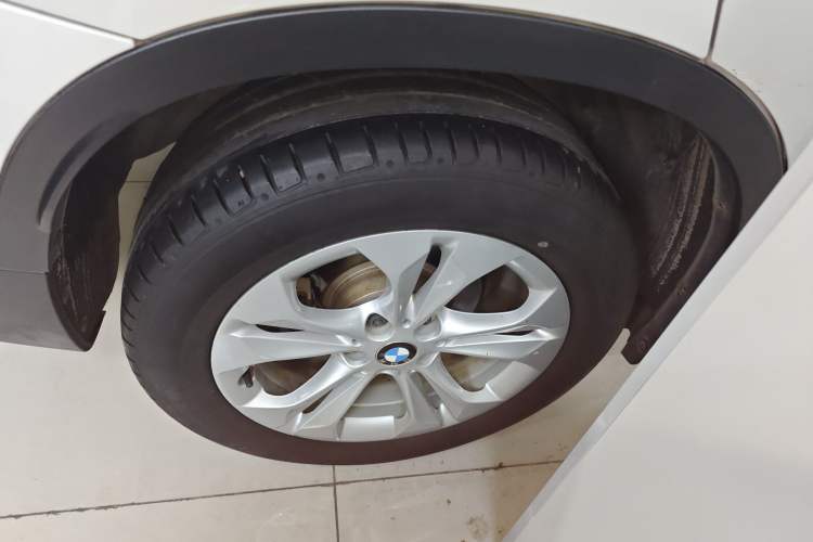 Used BMW X1 2016 sDrive18Li Premium Edition Right Rear Wheel Hub
