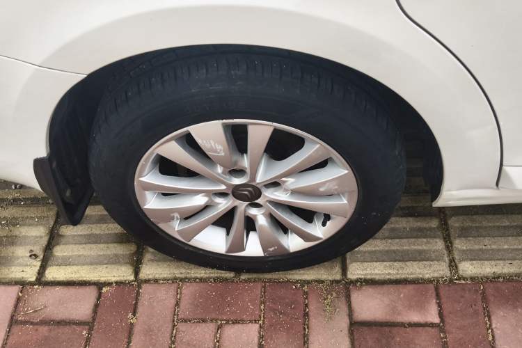 Used Citroen C-Quatre 2013 Sedan 1.6L Automatic Prestige Model Right Rear Wheel Hub