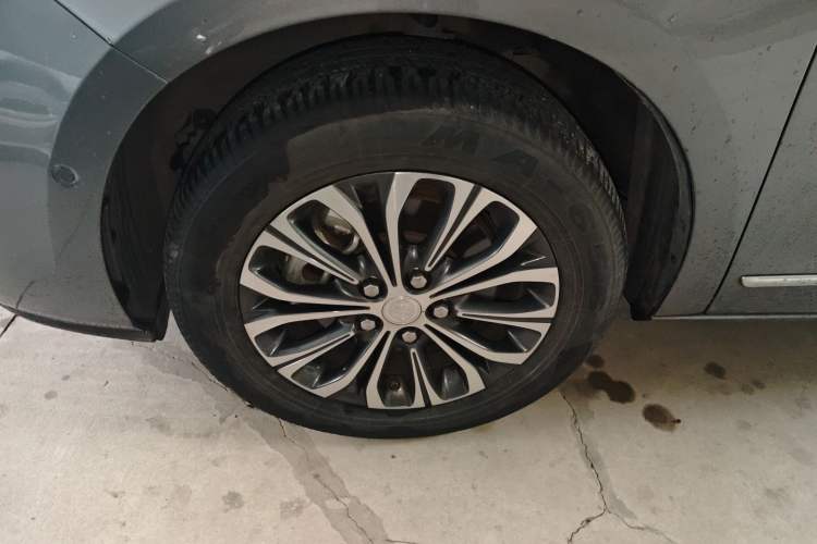 Used Buick GL8 2021 Land Cruiser Executive 652T Premium Model
