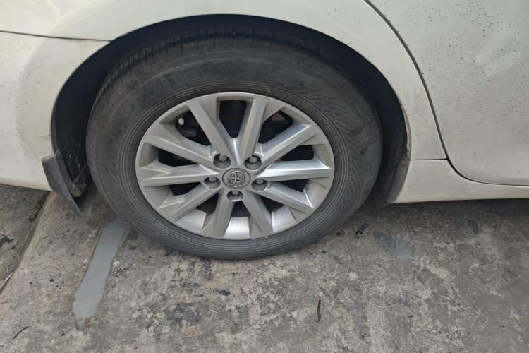 Used Toyota Camry 2016 Dual-Engine 2.5 HG 10th Anniversary Deluxe Navigation Edition