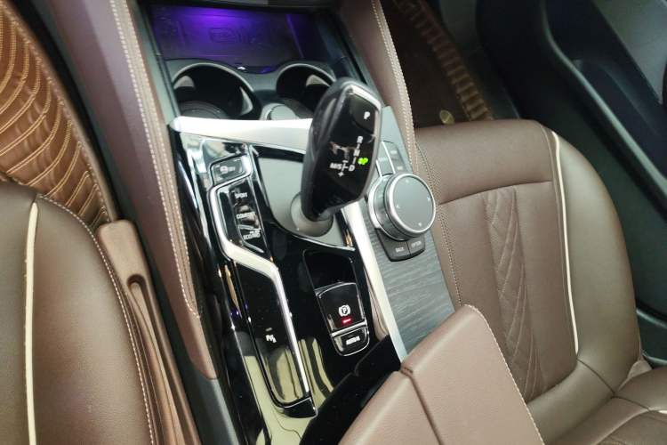 Used BMW 5 Series 2023 530Li Leading Model M Sport Package
