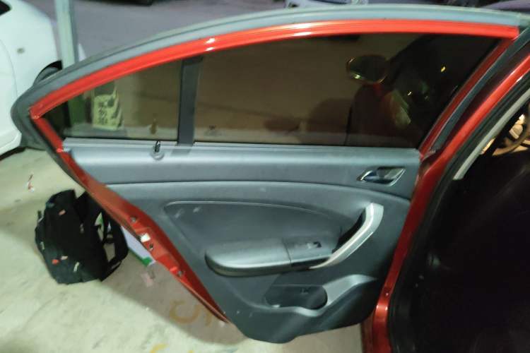 Used Cowin C3 2015 1.5L Manual Gold Diamond Edition