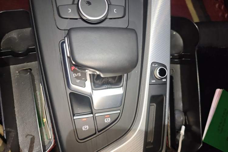 Used Audi A5 2020 Coupe 40 TFSI Fashion Edition China VI Emission Standard
