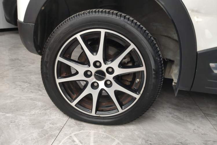 Used Dayun Yuehu 2021 Revised Version 32.85 kWh Two-Wheel Drive Sprite Edition